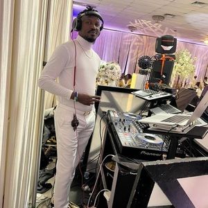 Meet your Posher, Pilot